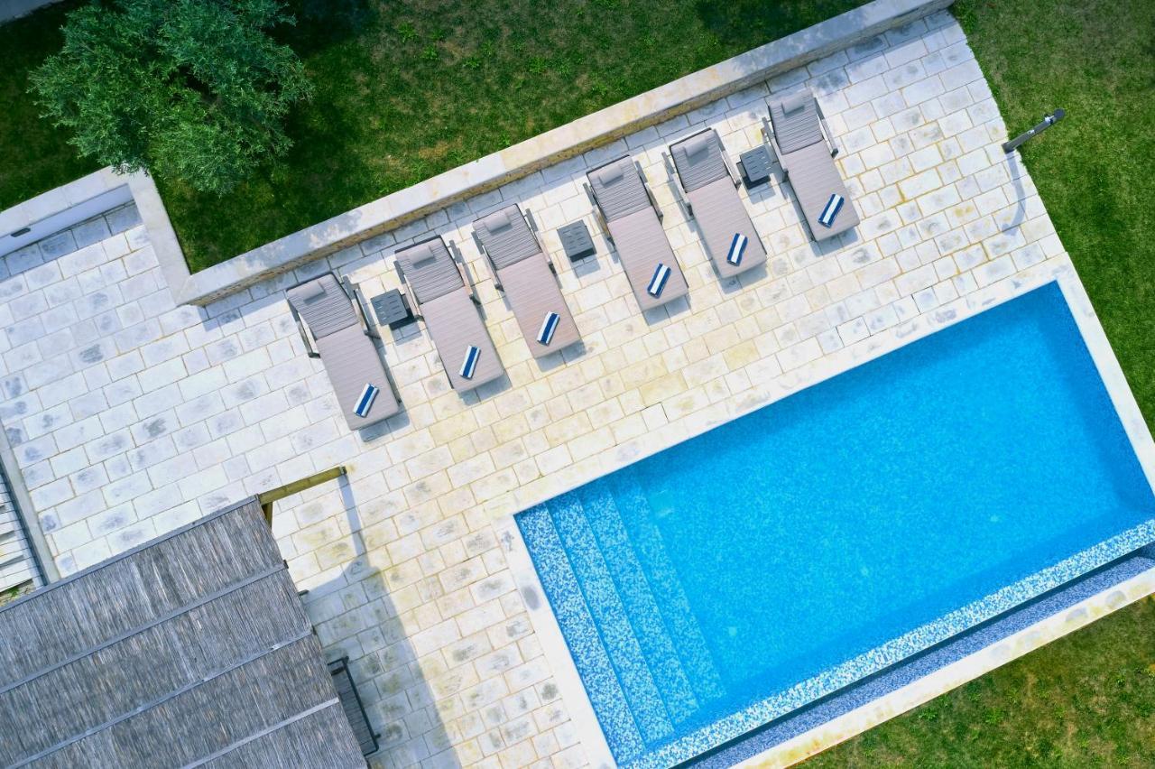 Motovun Villas ภายนอก รูปภาพ