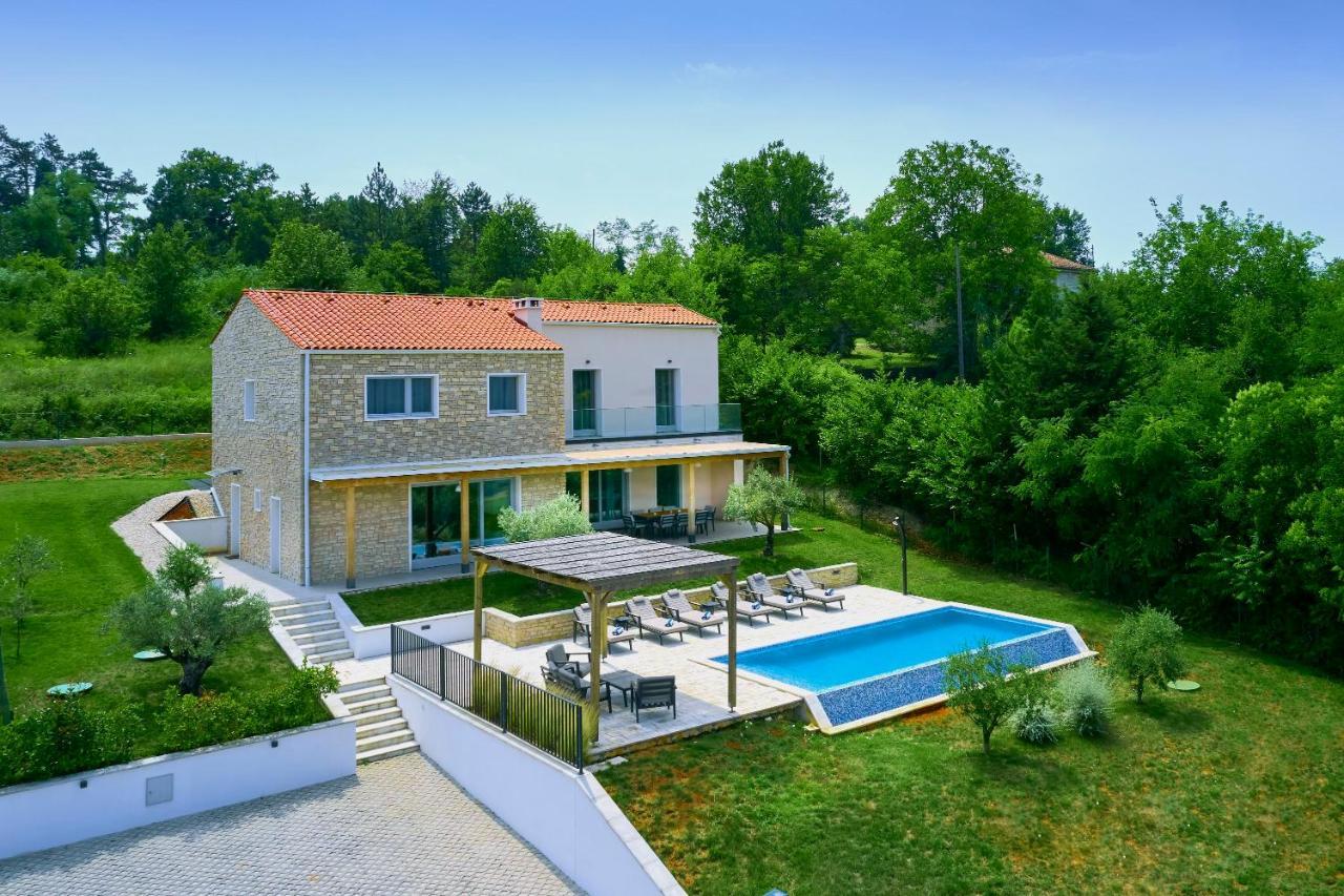 Motovun Villas ภายนอก รูปภาพ