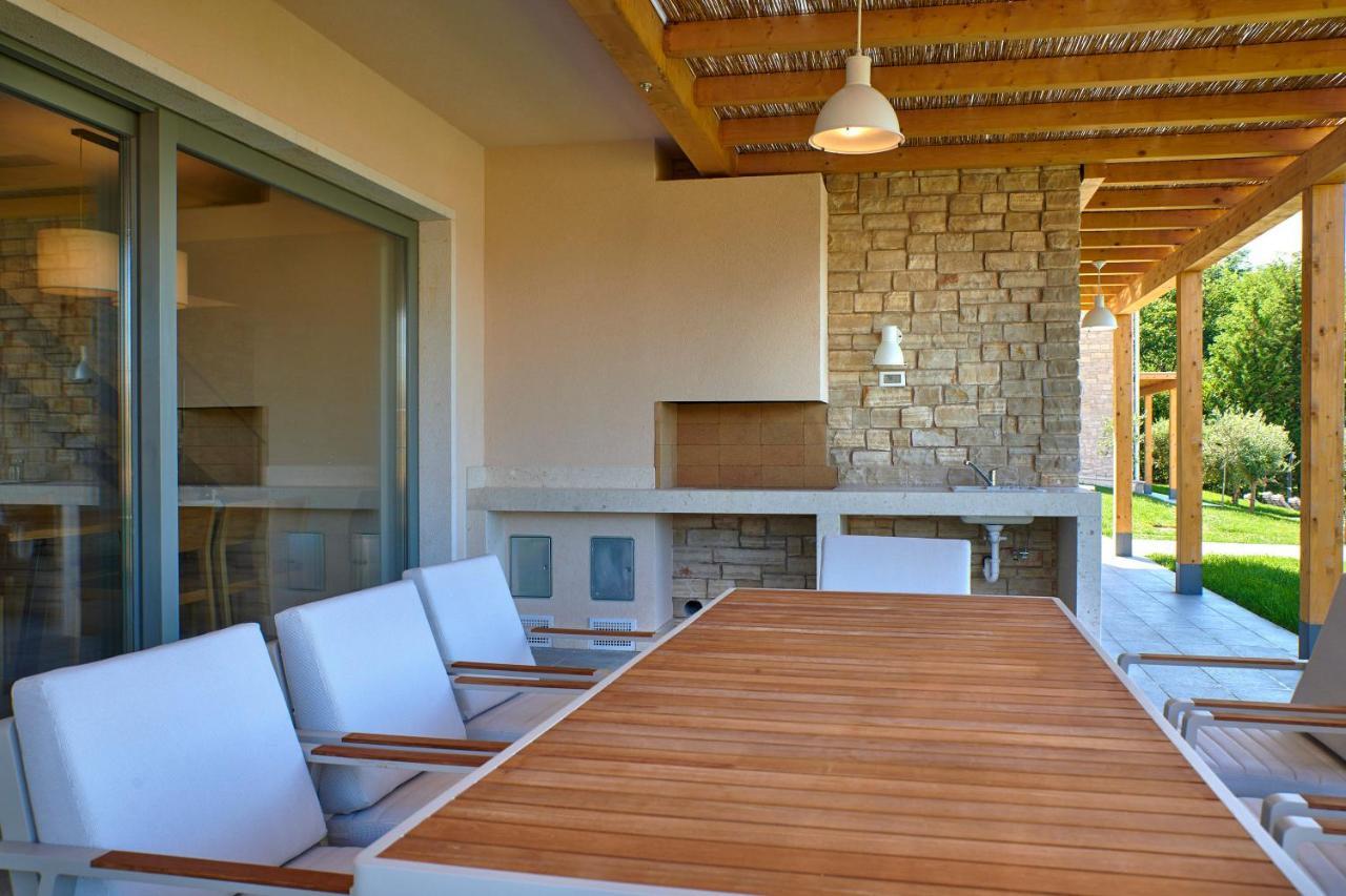 Motovun Villas ภายนอก รูปภาพ