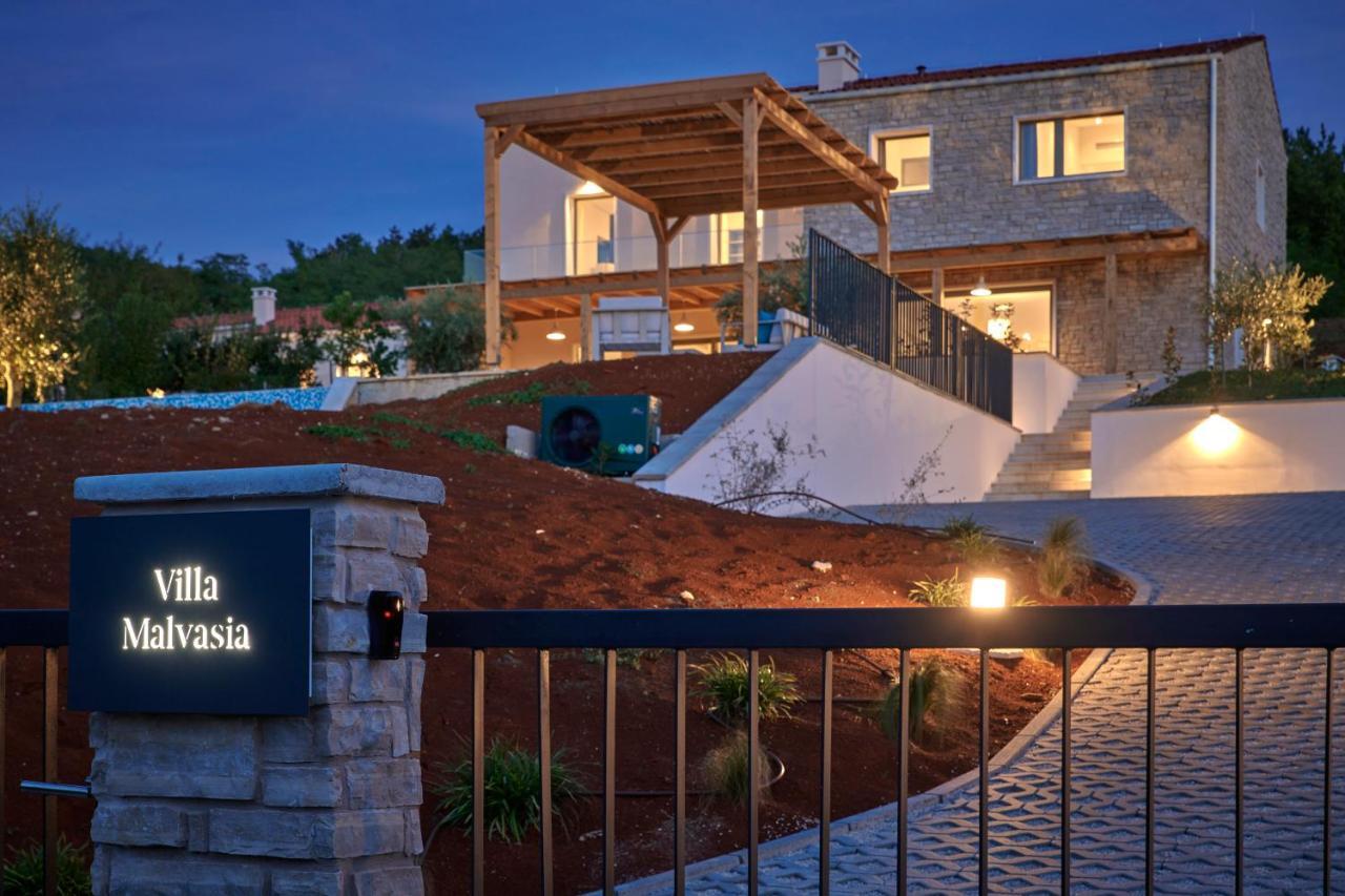 Motovun Villas ภายนอก รูปภาพ