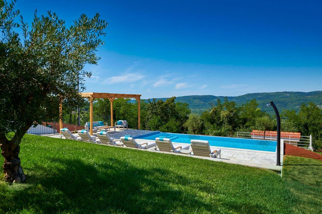 Motovun Villas ภายนอก รูปภาพ
