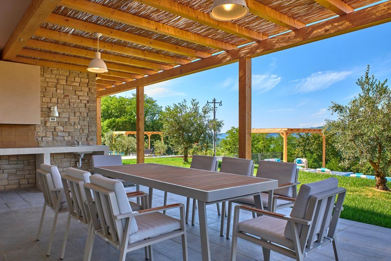 Motovun Villas ภายนอก รูปภาพ