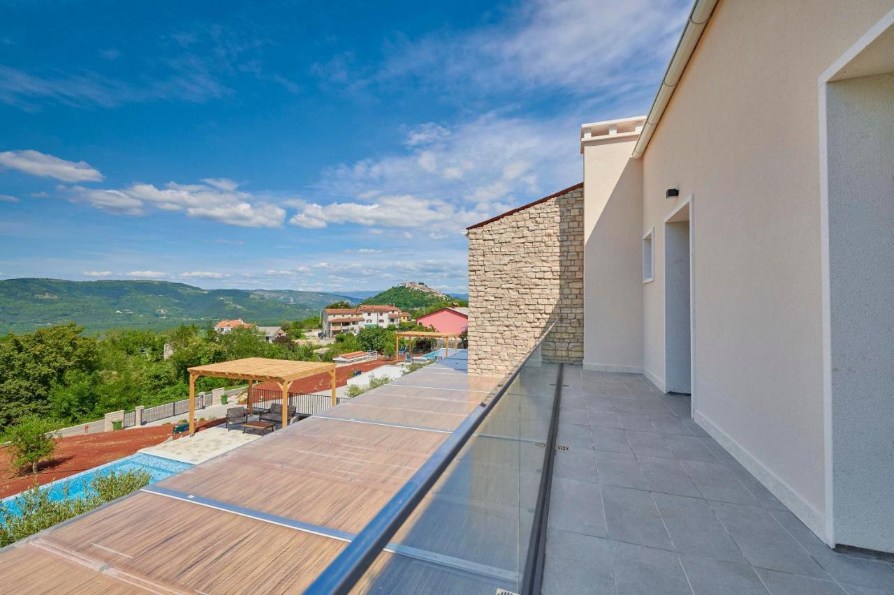 Motovun Villas ภายนอก รูปภาพ
