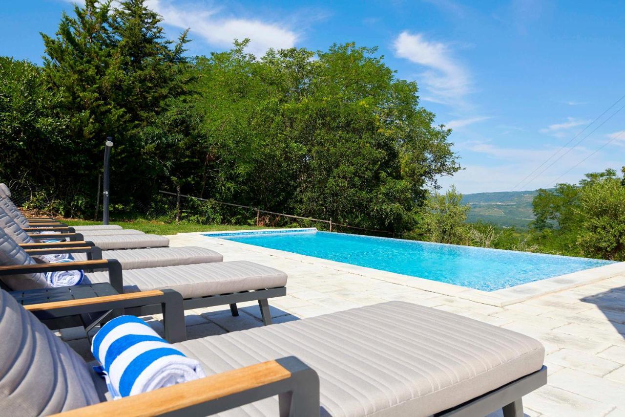 Motovun Villas ภายนอก รูปภาพ